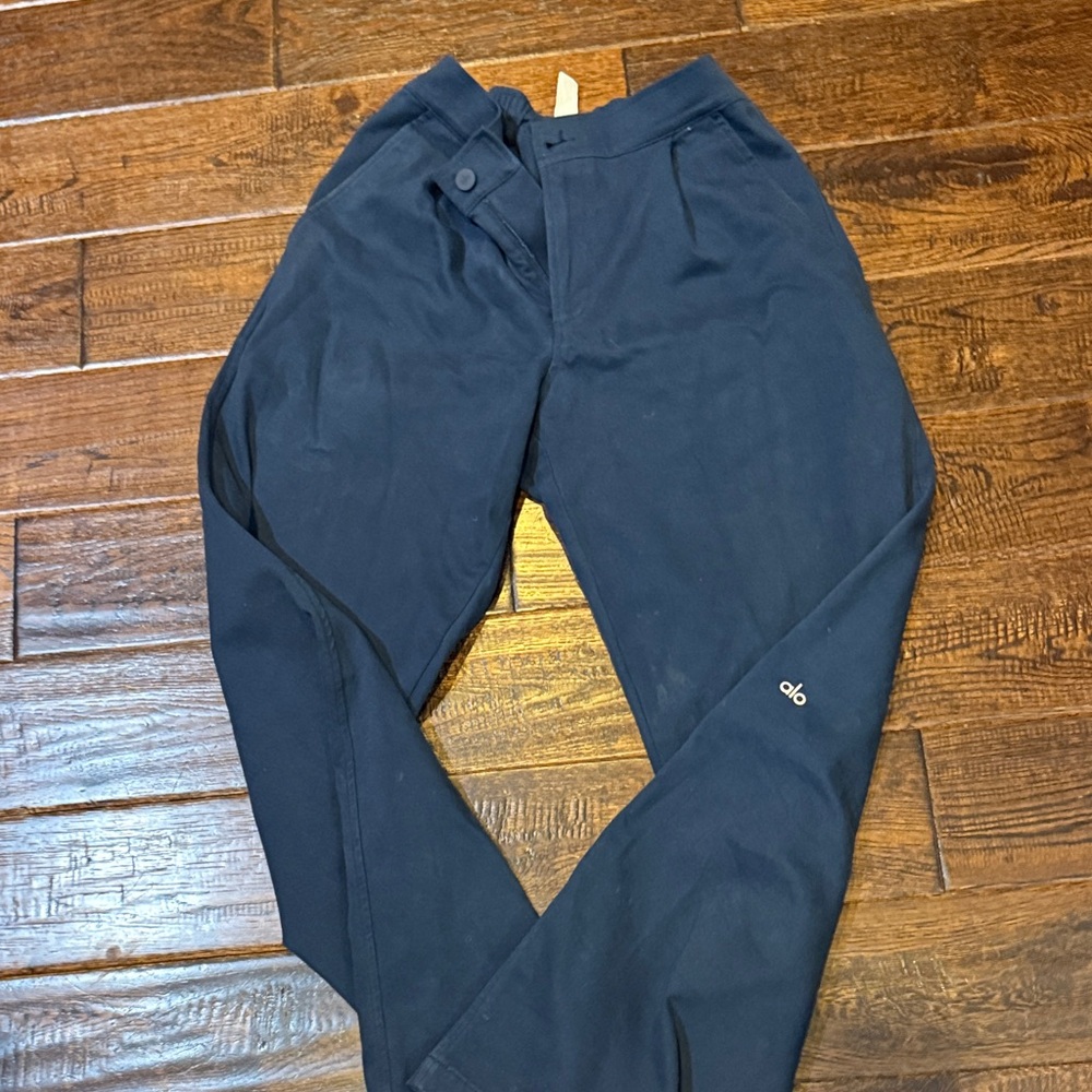 Alo yoga navy trousers